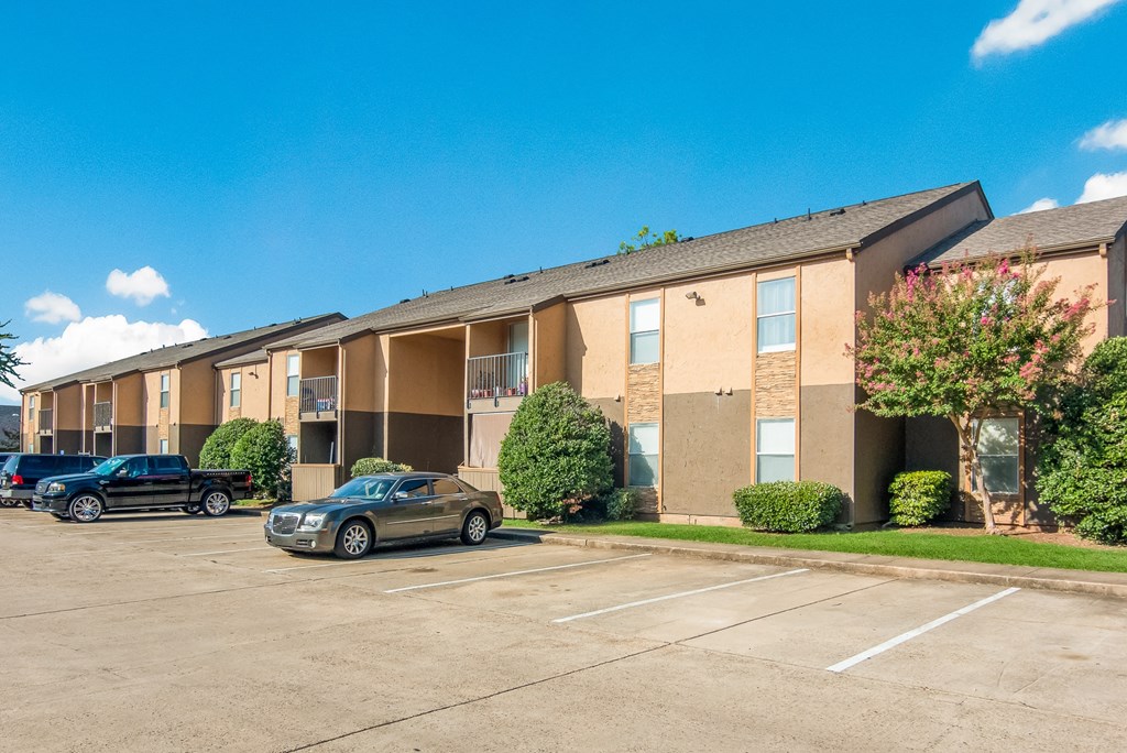 Building Exteriors at Stone Canyon Apartments in Shreveport, LA