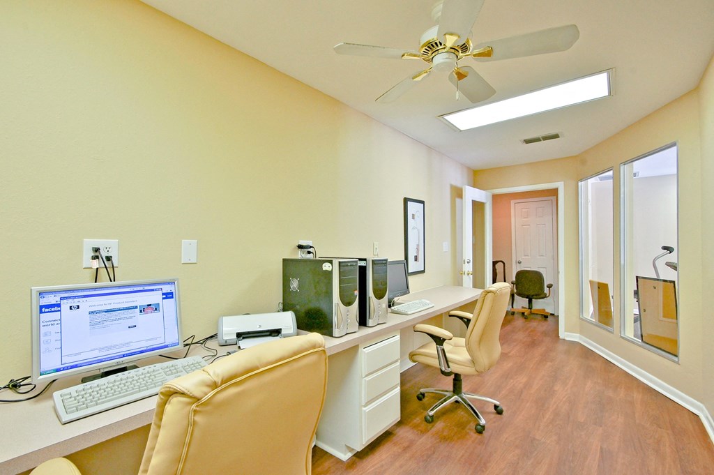 Business Center at 600 Baylor in Longview Tx