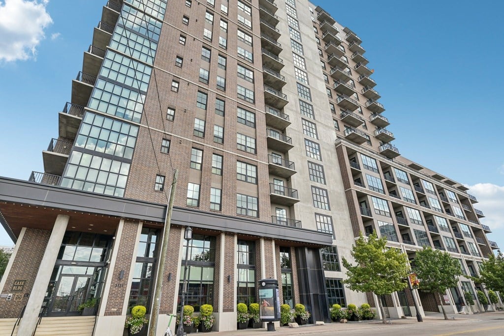 The Case Building Apartments in Dallas, TX Building Exterior