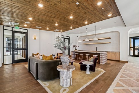 Clubhouse at Chapel Park Apartments in Waco, TX