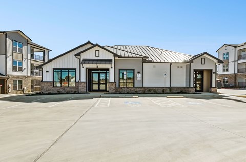 Leasing Office at Chapel Park Apartments in Waco, TX