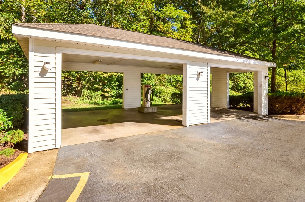 Car Wash Station at Courthouse Square Apartments in Stafford, VA