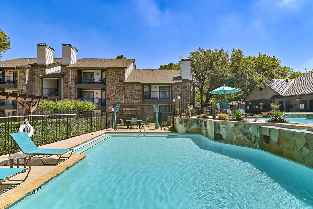 the enclave at homecoming terra vista swimming pool