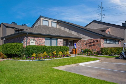 Clubhouse Exterior at Polaris Apartment Homes in Irving, Texas, TX