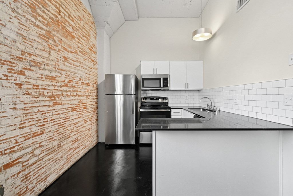 Elm St Lofts in Dallas TX kitchen