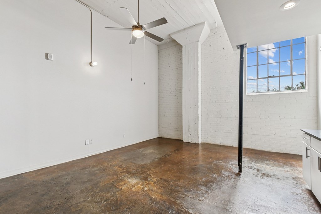 3200 Main Lofts in Dallas, TX Living Room