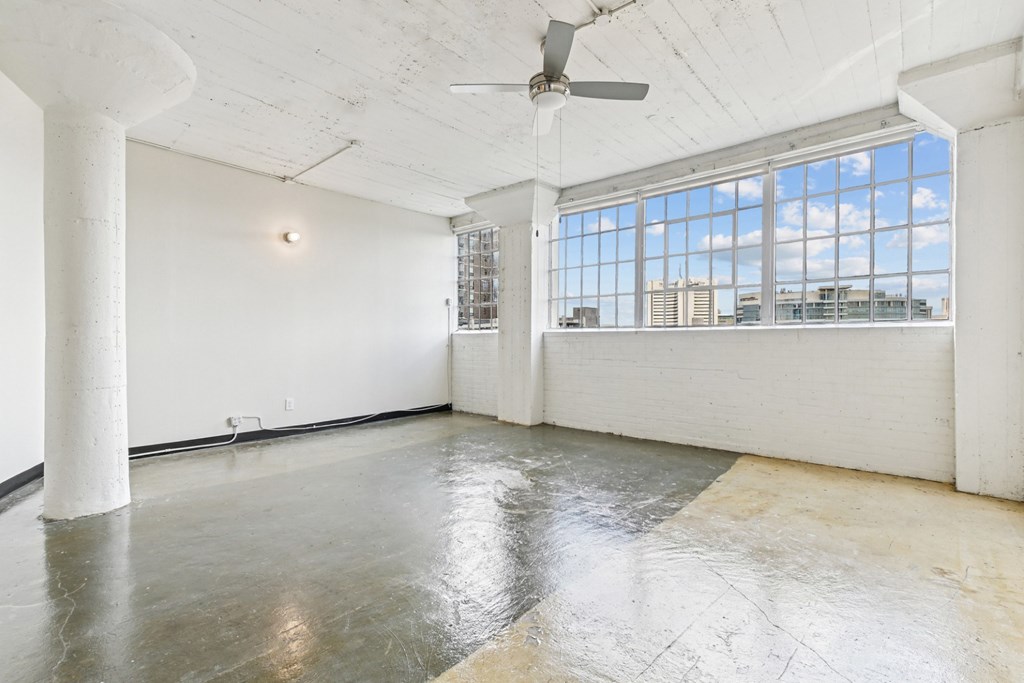 3200 Main Lofts in Dallas, TX Living Room