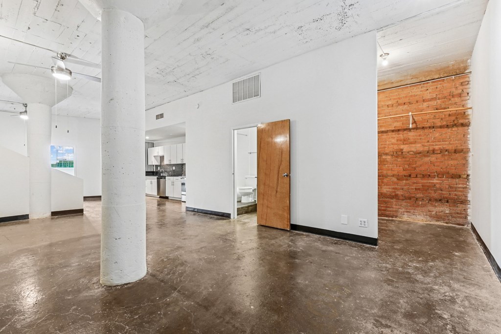 3200 Main Lofts in Dallas, TX Living Room