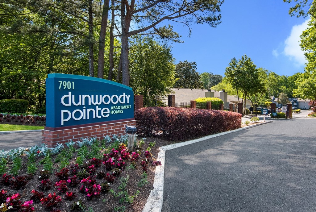 entrance sign at Dunwoody Pointe in Sandy Springs, GA