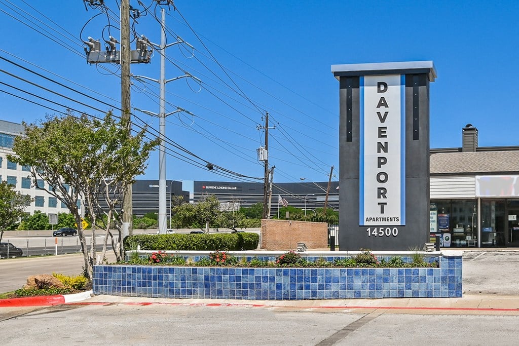 a sign that says davenport in front of a building