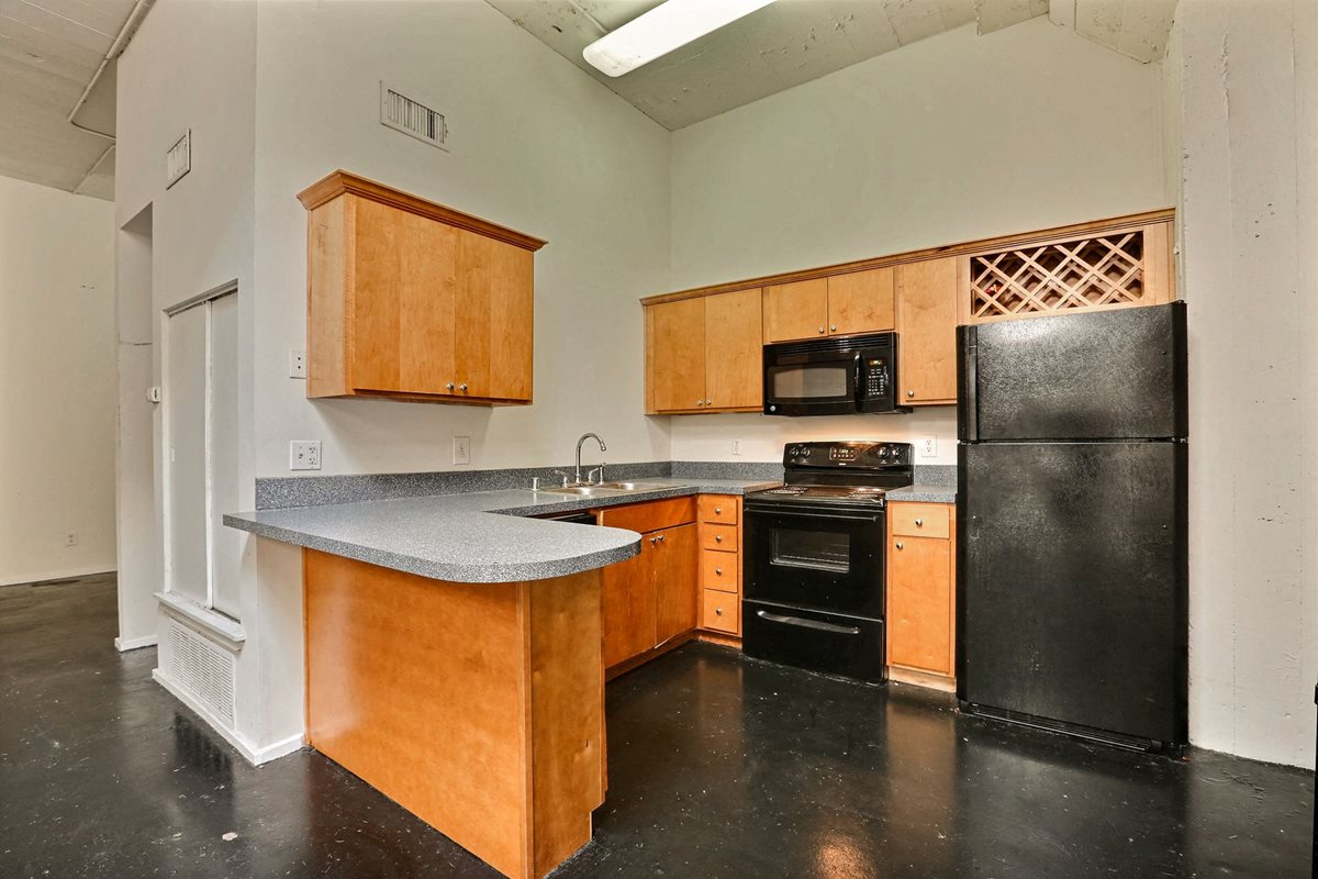 Elm Street Lofts Apartments