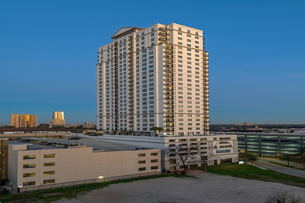 a night view of the building at Dominion Post Oak in Houston, TX