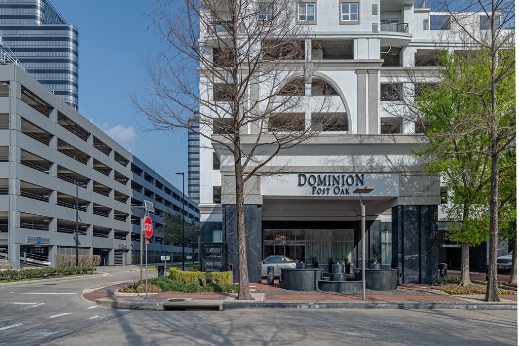 Entrance for Dominion Post Oak in Houston, TX