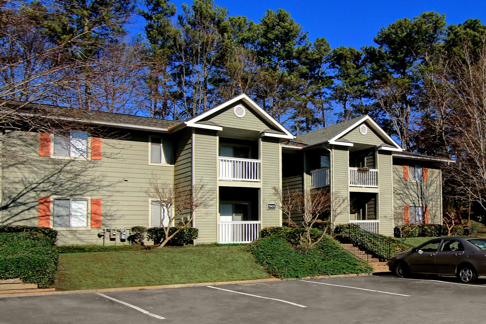 Dunwoody Pointe Apartments in Sandy Springs, GA
