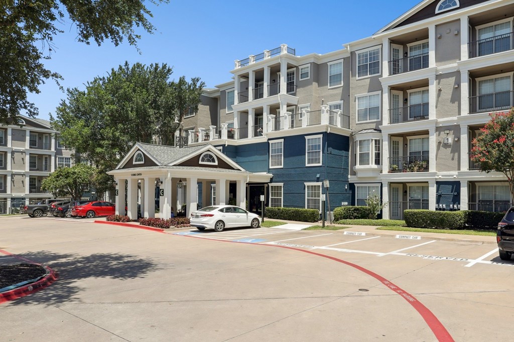 The entrance of the Encore at Buckingham leasing office and apartment complex in Richardson, TX