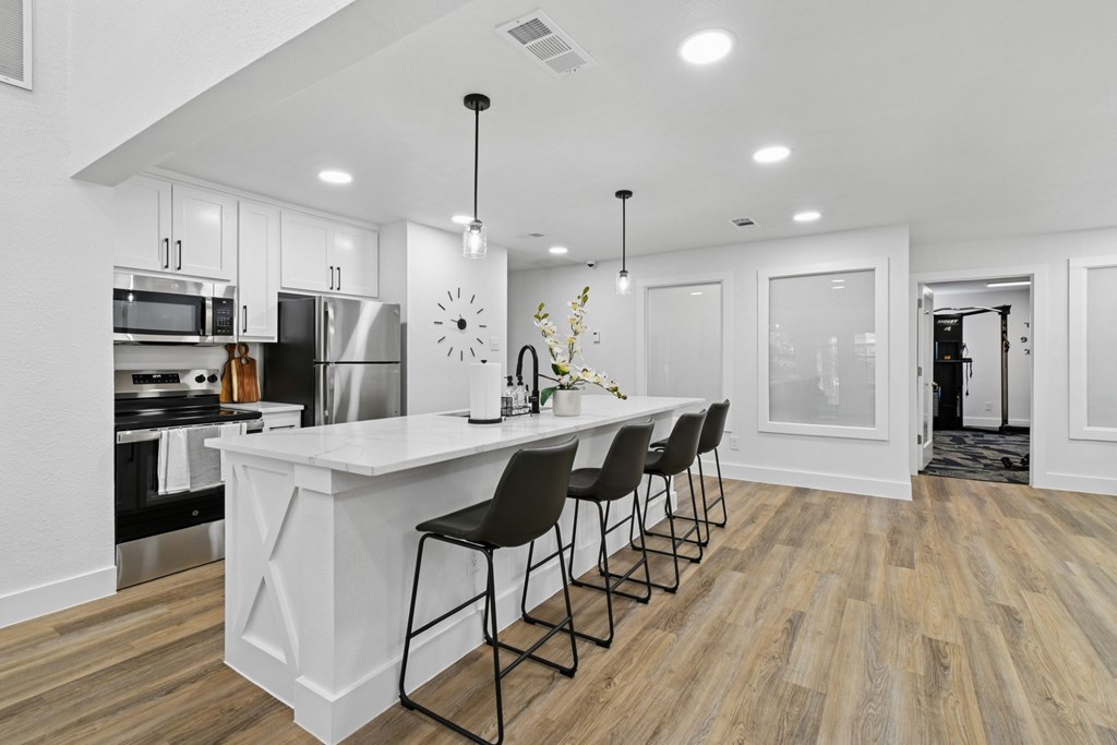 Estelle Creek Apartments in Irving, TX Resident Center