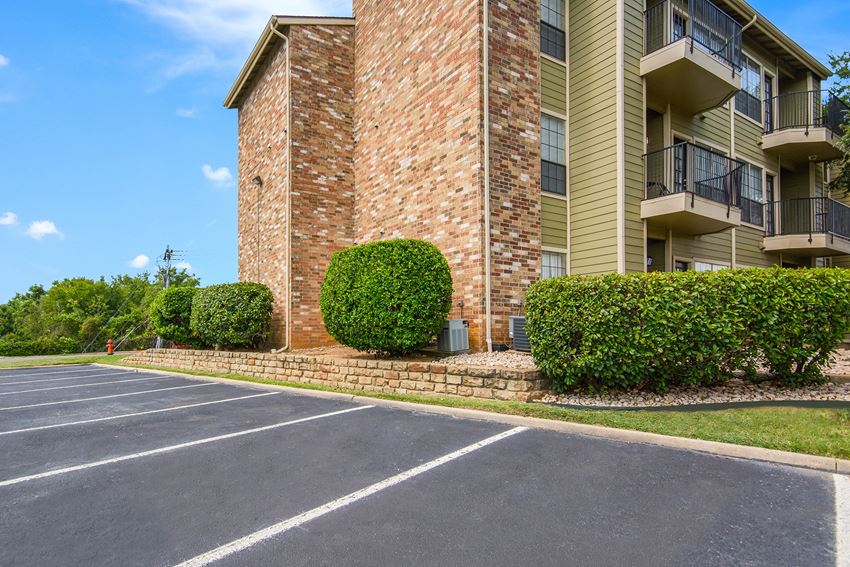 Lakeridge Apartments, 1720 Valley View Ln., Irving, TX RentCafe
