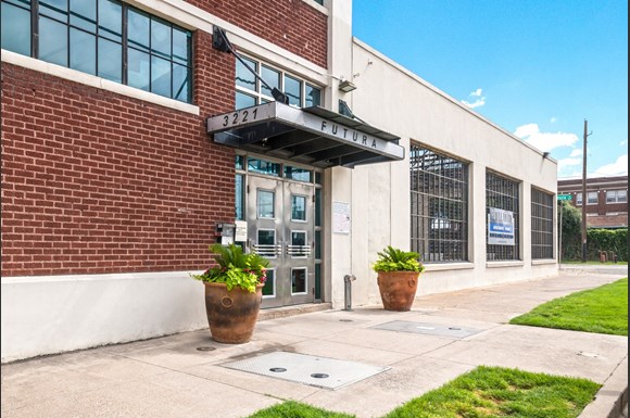Futura Lofts Apartments 3401 Commerce St Suite 100 Dallas Tx Rentcafe