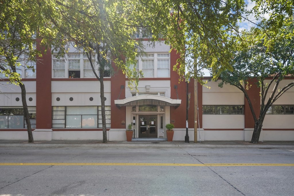 Exterior view of Deep Ellum Lofts' Farm and Ranch Building | Deep Ellum Lofts in Dallas, TX