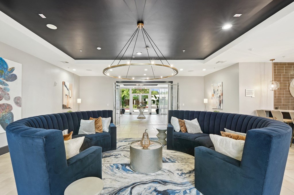 Leasing interior lobby area seating at Harlow River Oaks in Houston, TX