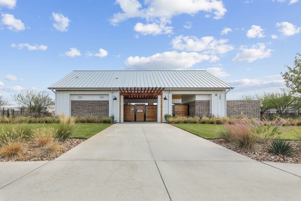 Beacon at Hymeadow rental homes in Maxwell TX Pool