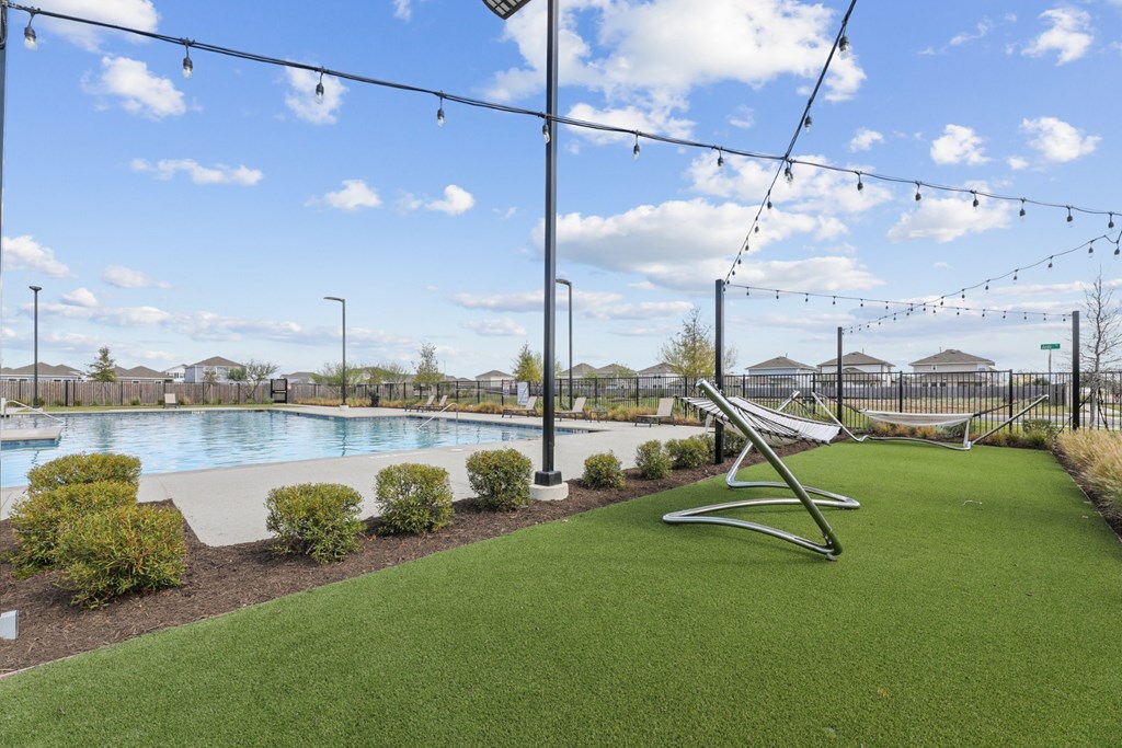Beacon at Hymeadow rental homes in Maxwell TX Pool