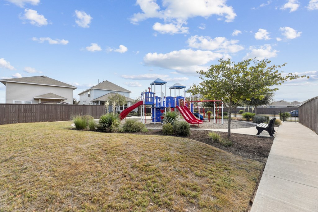 Beacon at Hymeadow rental homes in Maxwell TX Playground