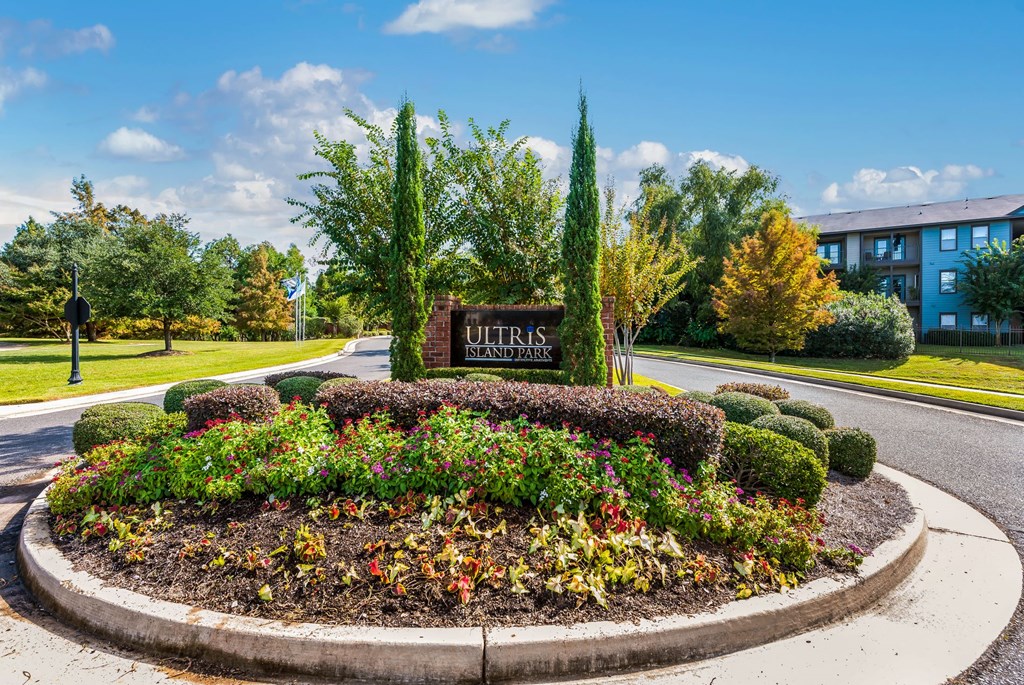 Property Entrance Sign View at Island Park Apartments in Shreveport, Louisiana, LA