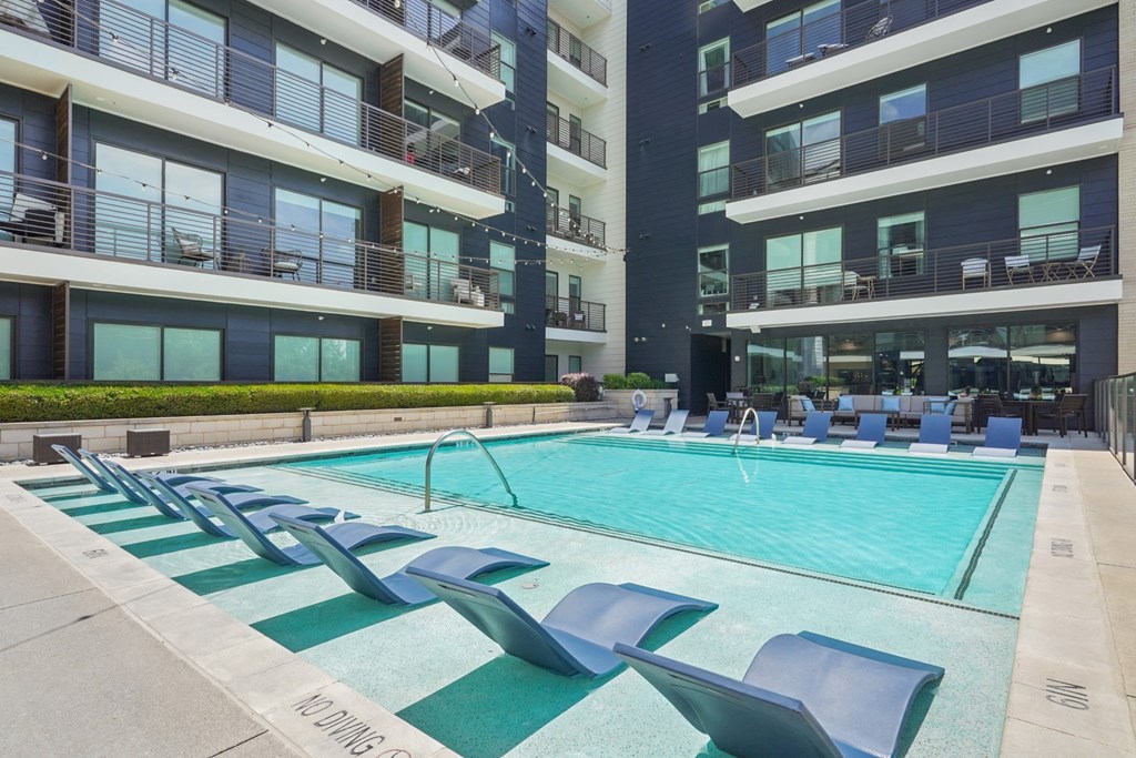 resort style swimming pool at Knox Heights in Dallas, TX