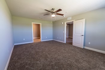 4315 Talon Loop 1-3 Beds Apartment for Rent - Photo Gallery 28