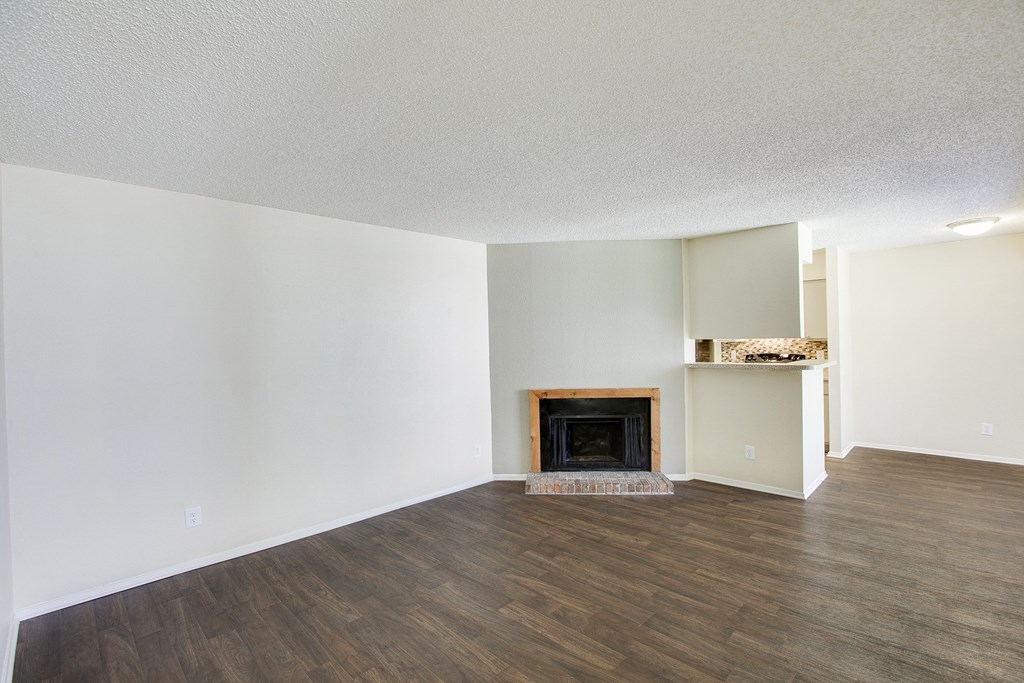 Living Room 1 at Oaks of Denton in Denton, TX