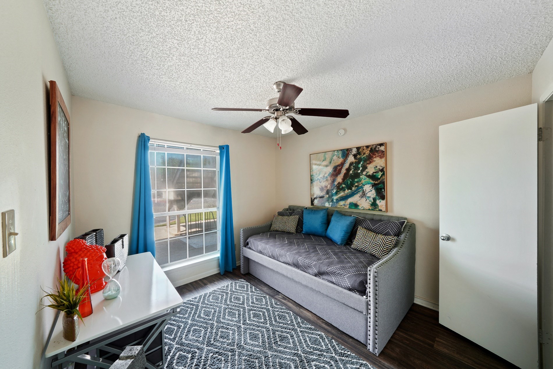 Oaks Of Denton Apartments, 425 Bernard Street, Denton, TX RentCafe