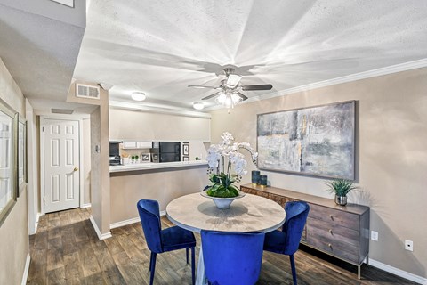 Davenport Apartments Model Dining Room Model Dining Room at Davenport Apartments in Dallas, TX