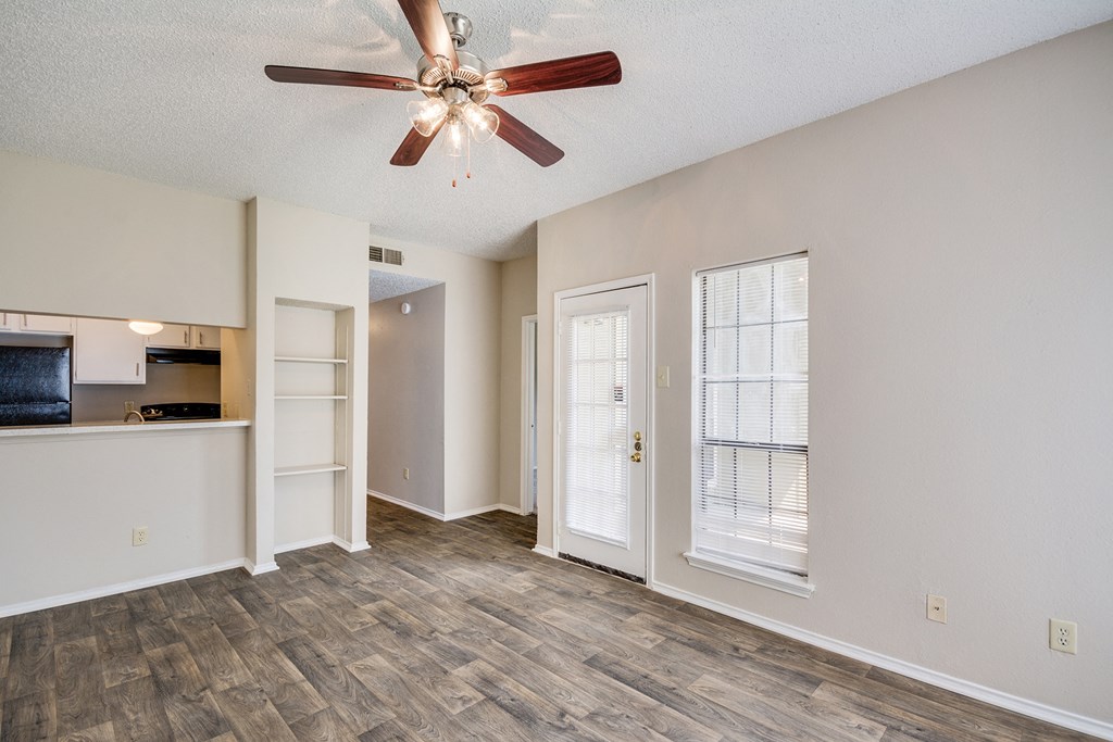 Unit 1A available at Lakeridge Apartment Homes in Irving, Texas, TX