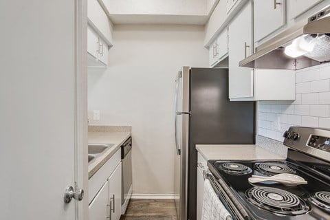 Kitchen in Unit 2A at Lakeridge Apartment Homes in Irving, Texas, TX