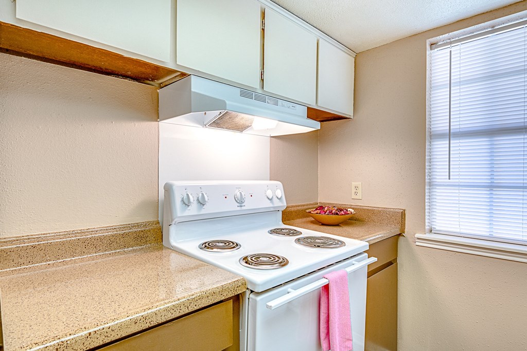 Model Kitchen 2 at The Abbey in Longview TX