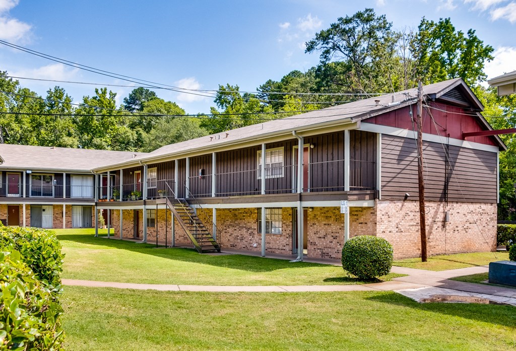 Apartment Exterior 1 at The Abbey in Longview TX