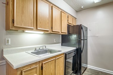 2400 Post Village Dr. 1 Bed Apartment for Rent - Photo Gallery 5