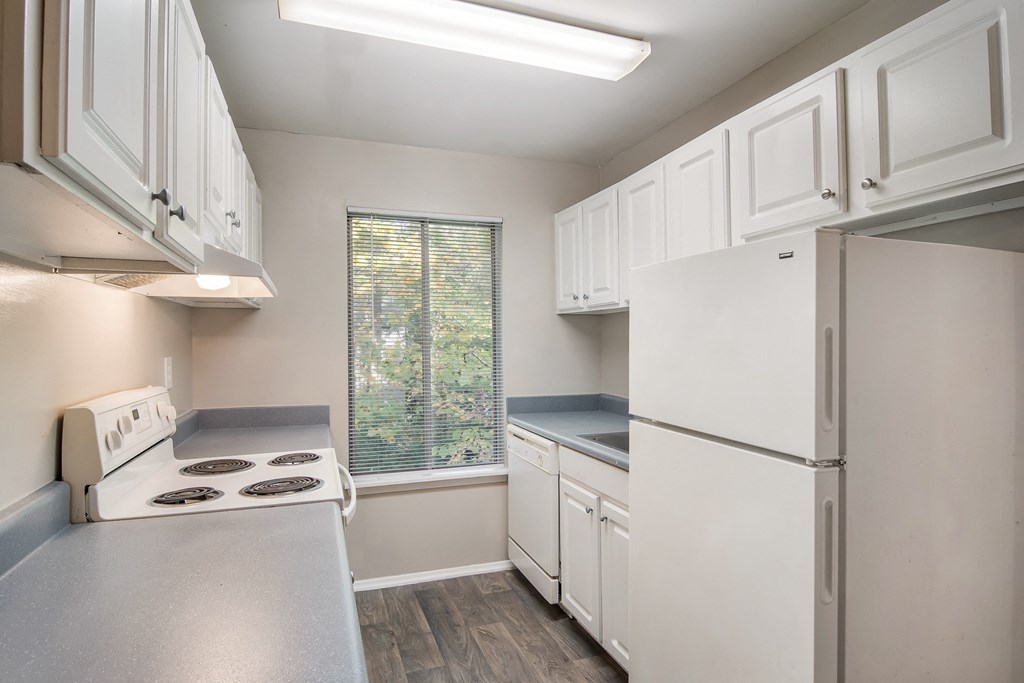 Model_Two_Kitchen-RiverwoodCrossing-RoswellGA