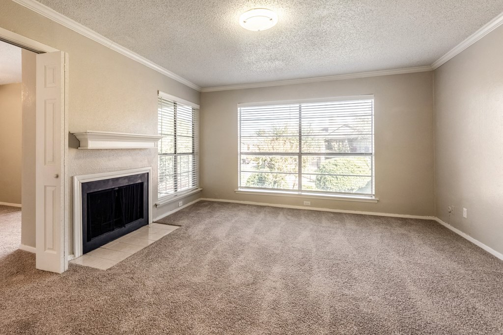 Vacant Living Room View at Noel on the Parkway Apartments in Dallas, Texas, TX