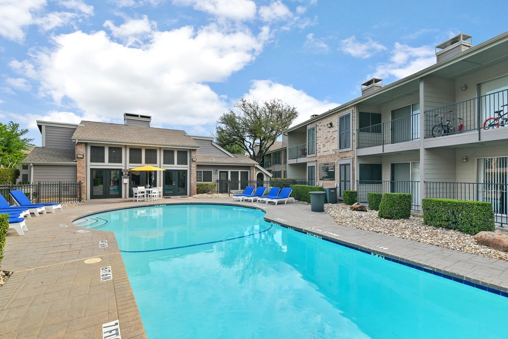 the enclave at homecoming terra vista swimming pool