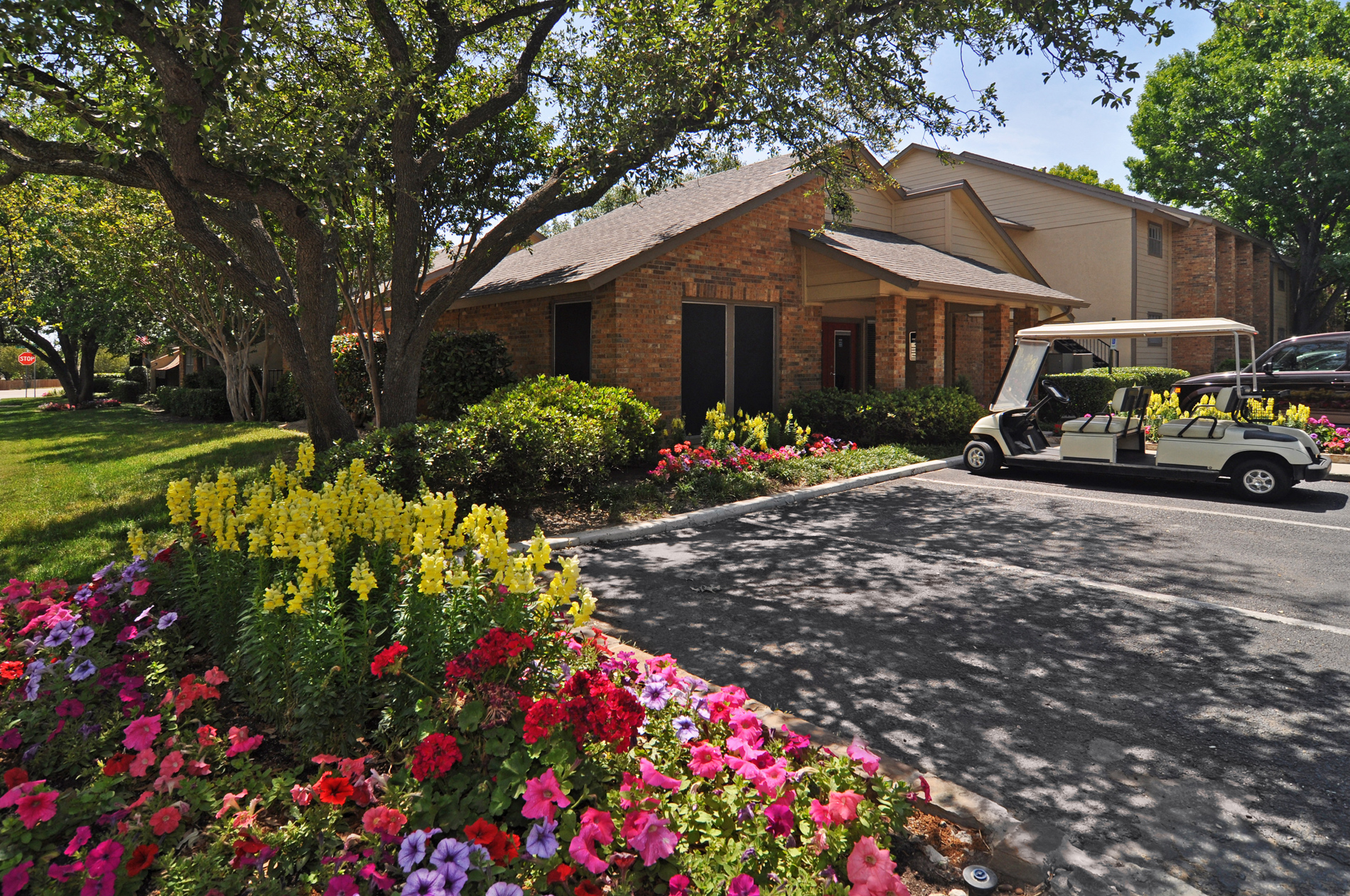 Preston Villas Apartments in Dallas, TX