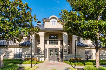Leasing Office | Pavilion | Arlington, Texas Apartments - Photo Gallery 2