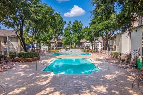 Pool   | Pavilion | Arlington, Texas Apartments