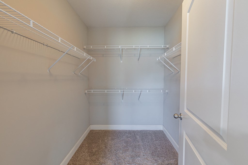 Closet 2 | Pensacola Grand | Pensacola FL