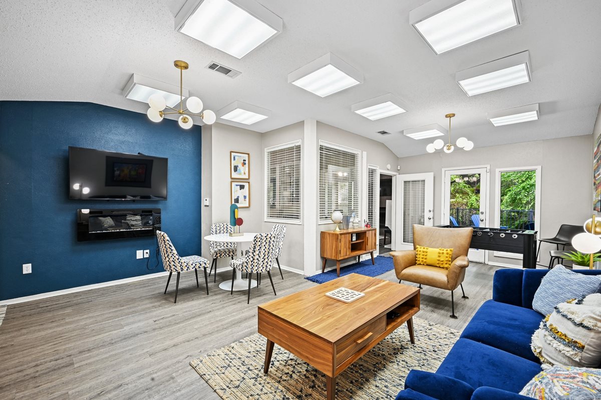 Preston Oaks Apartments
