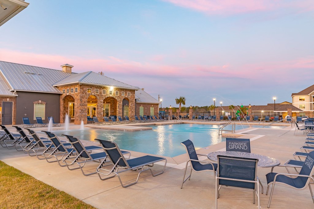 Sparkling Pool at Parkside Grand Apartments in Pensacola, FL