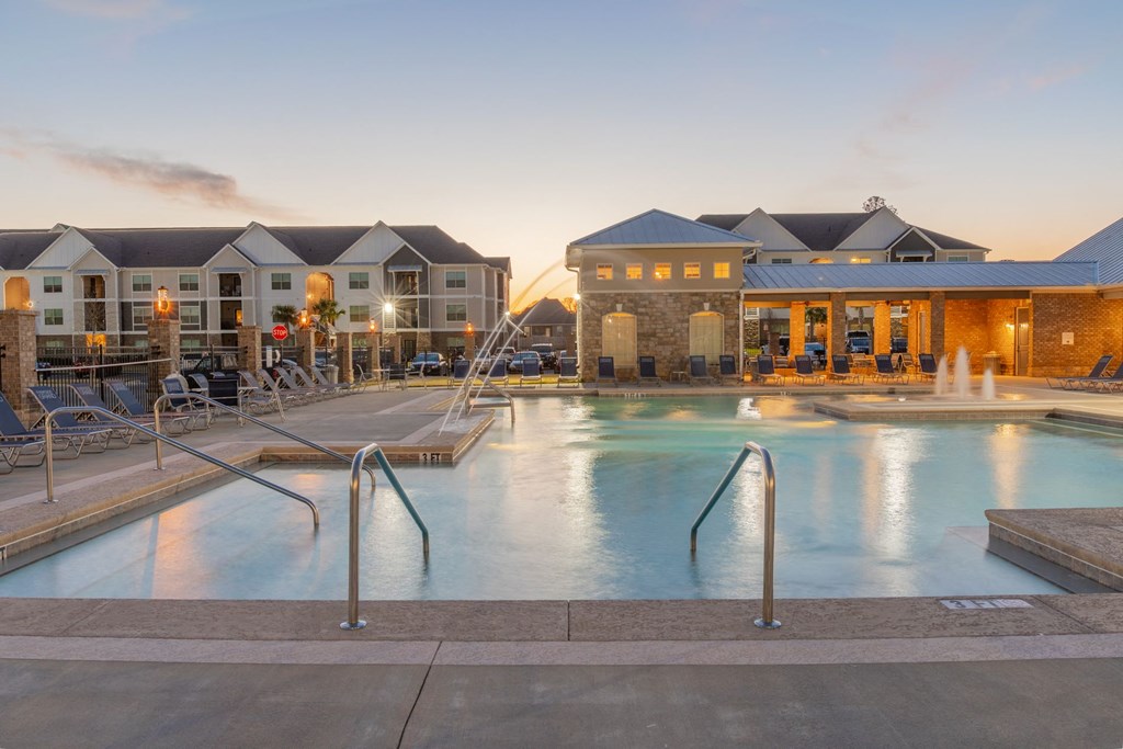 Sparkling Pool at Parkside Grand Apartments in Pensacola, FL