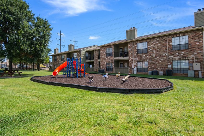 Lakeridge Apartments, 1720 Valley View Ln., Irving, TX RentCafe