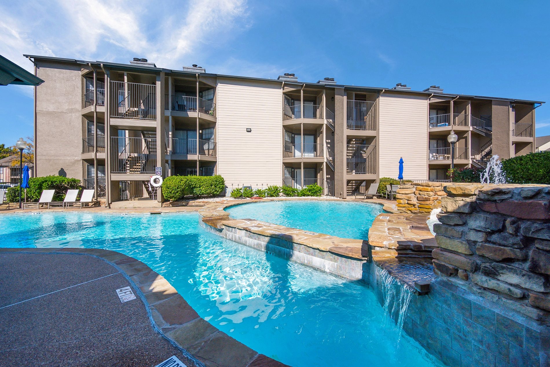 Photos and Video of Polaris in Irving, TX